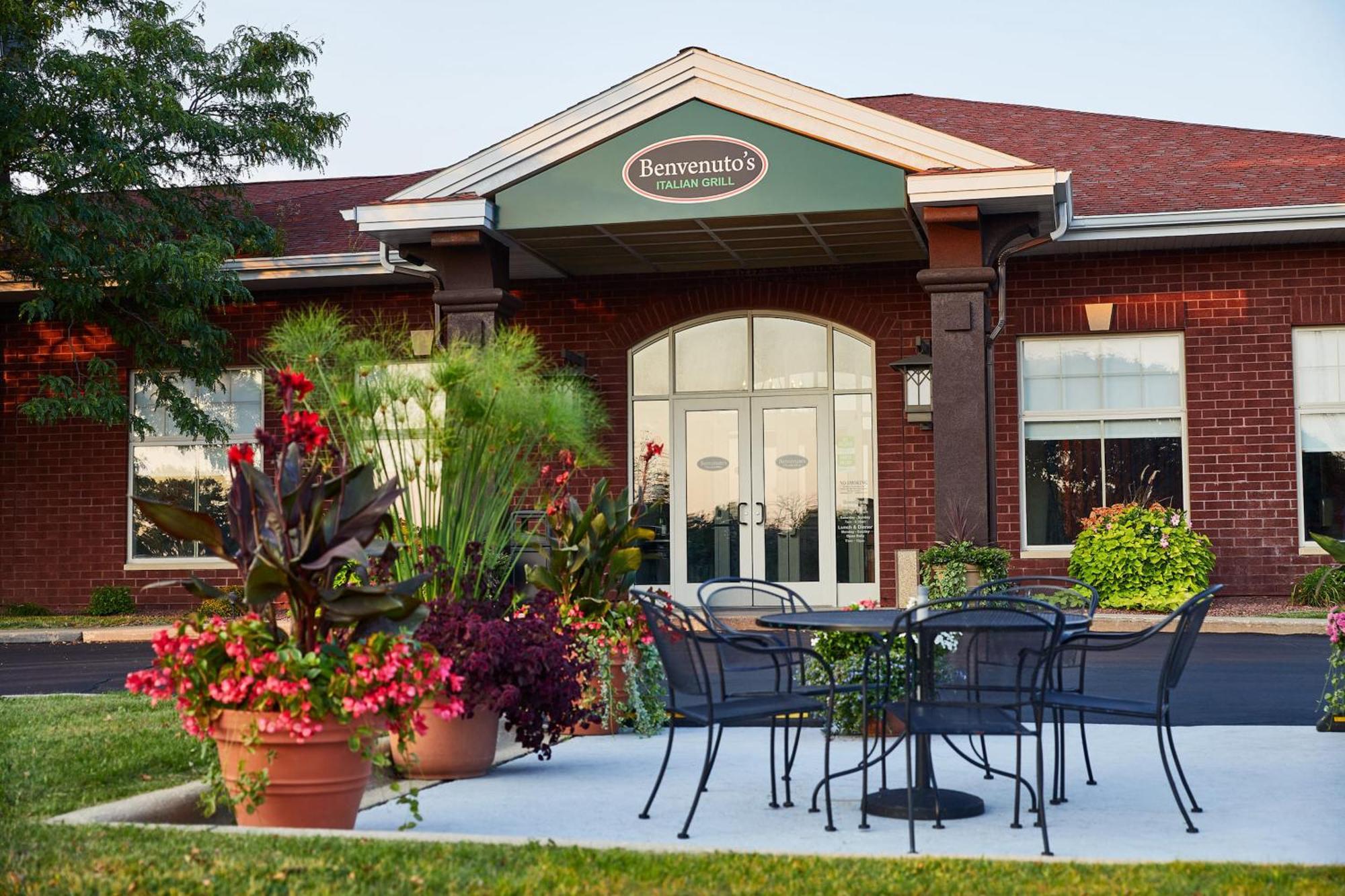 Holiday Inn Hotel & Suites Madison West - Middleton By Ihg Dış mekan fotoğraf