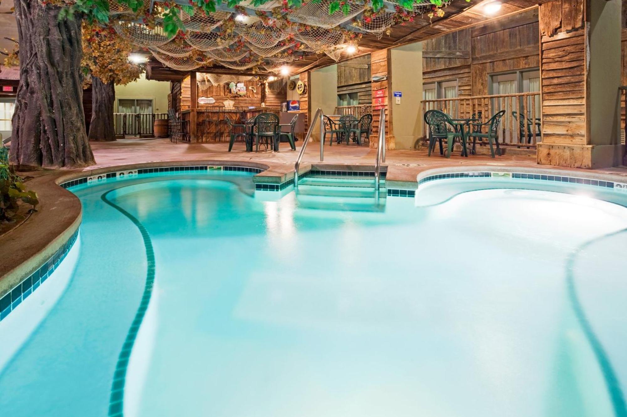 Holiday Inn Hotel & Suites Madison West - Middleton By Ihg Dış mekan fotoğraf